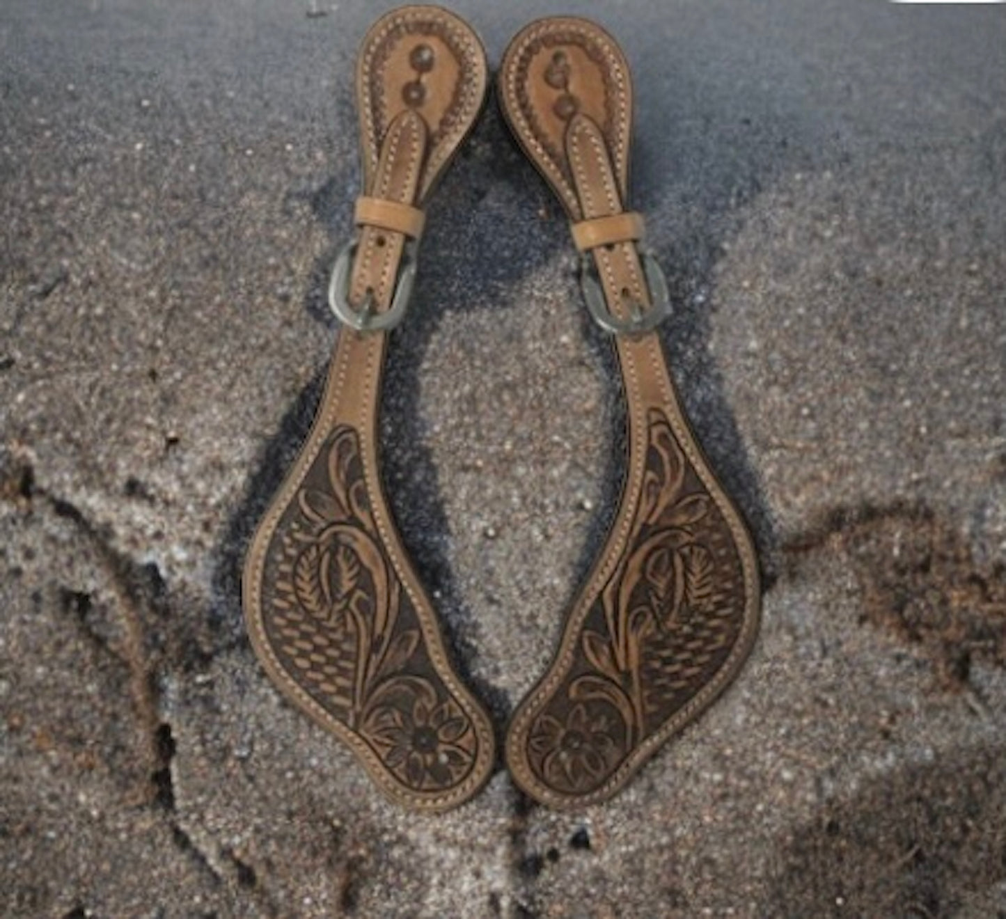 Majestic Ally Cowboy Boots Spur Straps, Pair of Natural Super Leather Antique Hand Tooling Western Spur Straps for Boots for Horse Riding